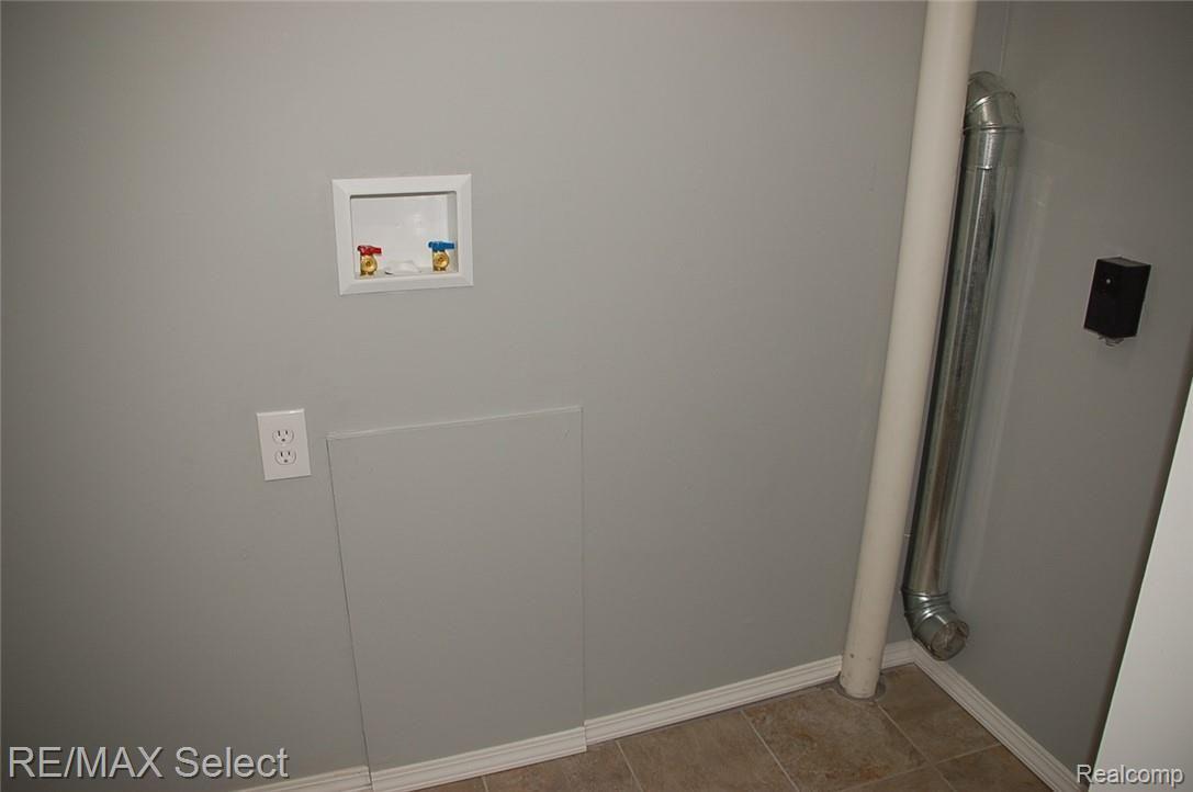 5219 North Oak Road Davison, MI 48423 - Photo 17 of 27 DSC_0016.JPG