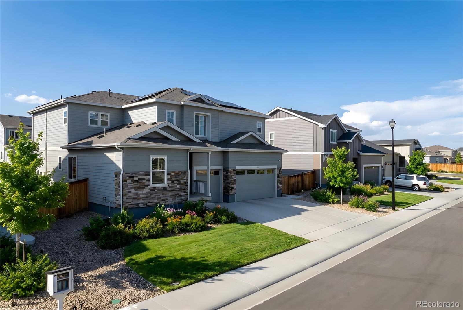 11769 Oneida Street Thornton, CO 80233 - Photo 2 of 39