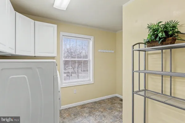 $329,900 | 112 Holly Hills Drive, Harrisburg, PA 17110