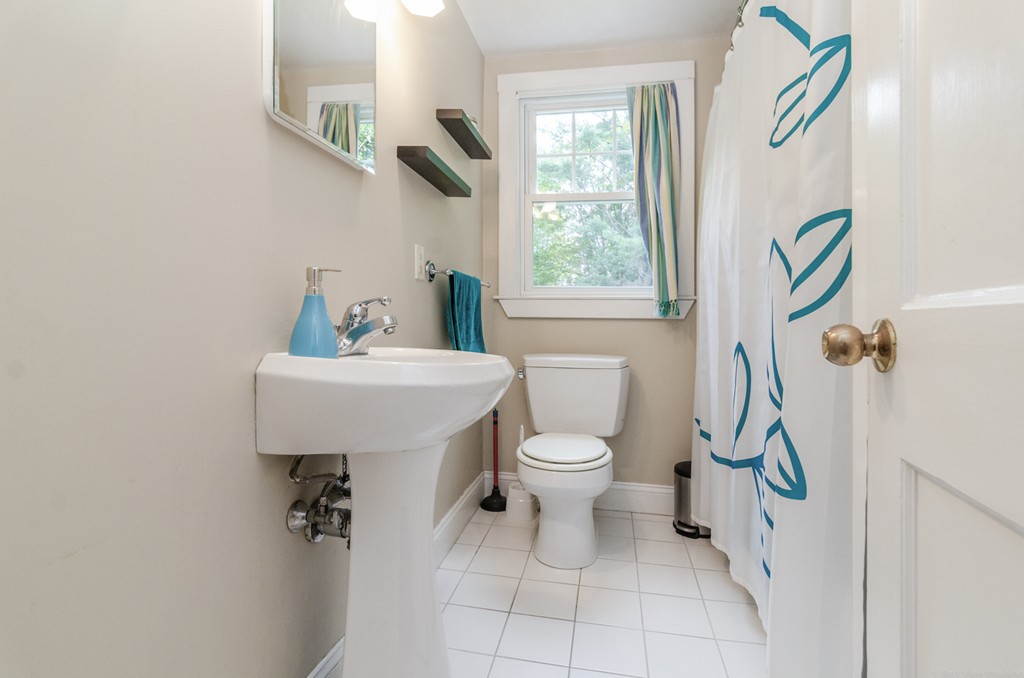 9 Prospect Heights Ashland, MA 01721 - Photo 10 of 24 Gallery Image 10