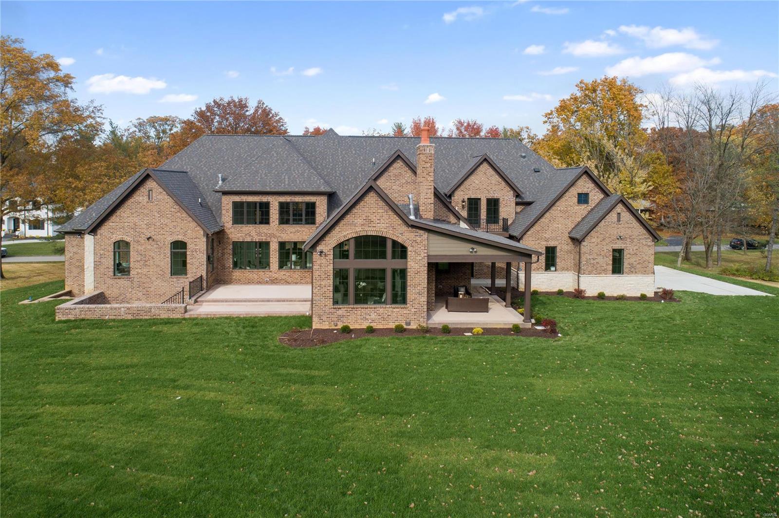 15 Williamsburg Road St. Louis, MO 63141 - Photo 2 of 94