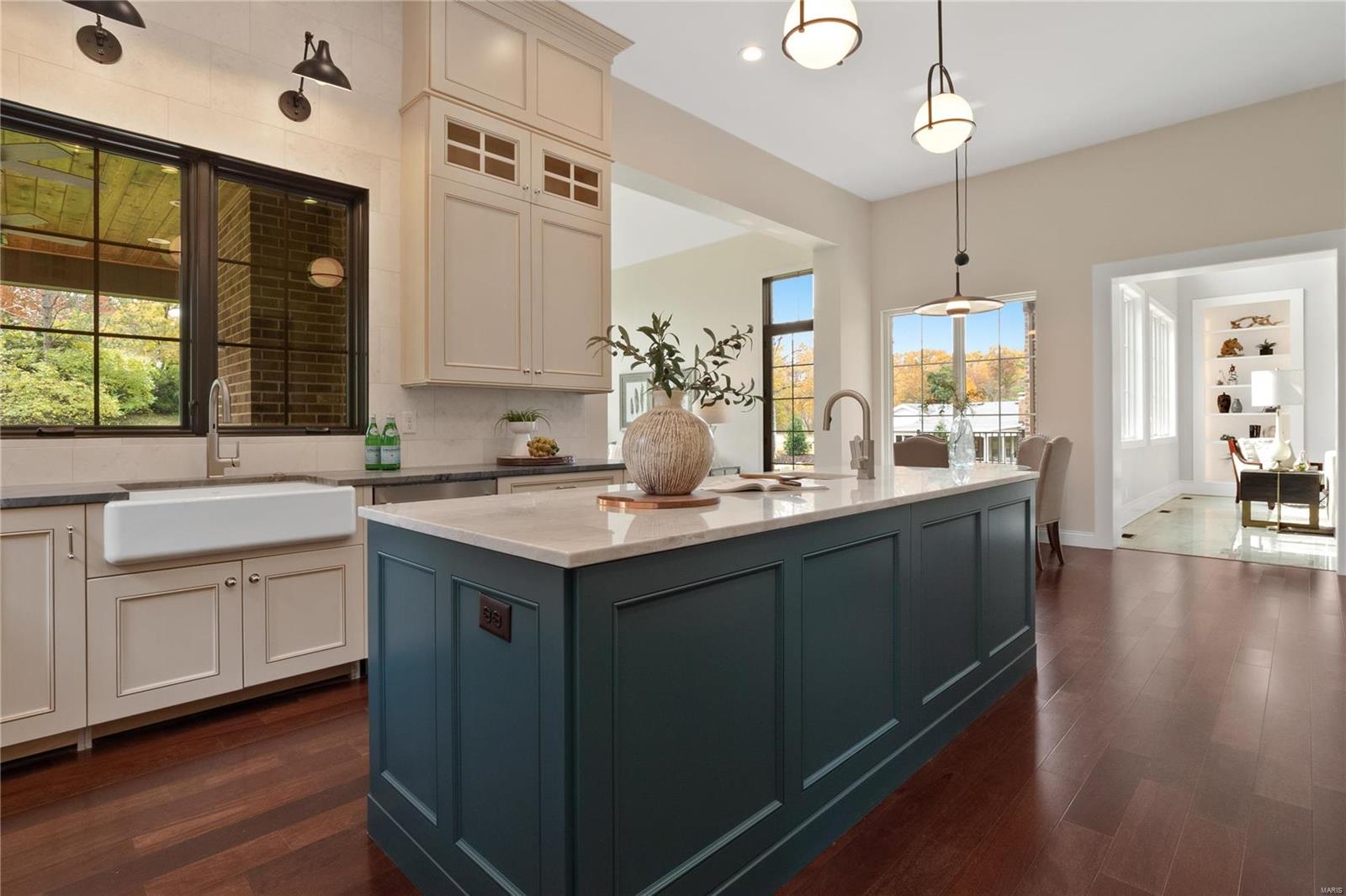 15 Williamsburg Road St. Louis, MO 63141 - Photo 20 of 94