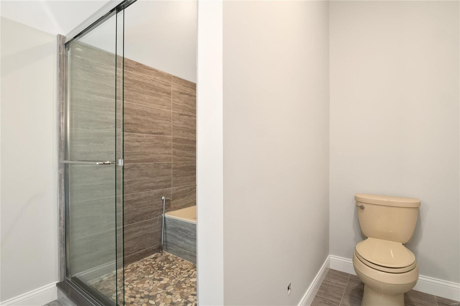 15 Williamsburg Road St. Louis, MO 63141 - Photo 56 of 94