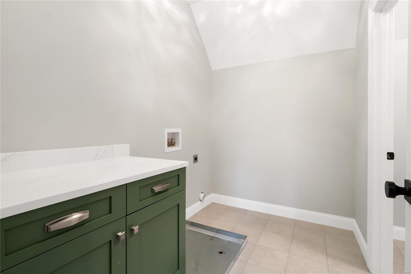 15 Williamsburg Road St. Louis, MO 63141 - Photo 57 of 94