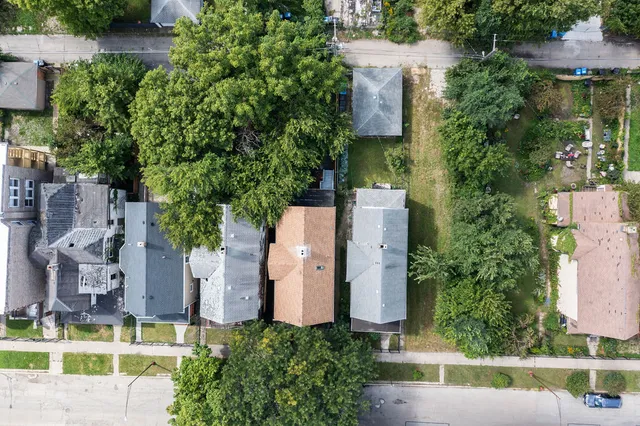 $423,500 | 7034 South Normal Boulevard, Chicago, IL 60621