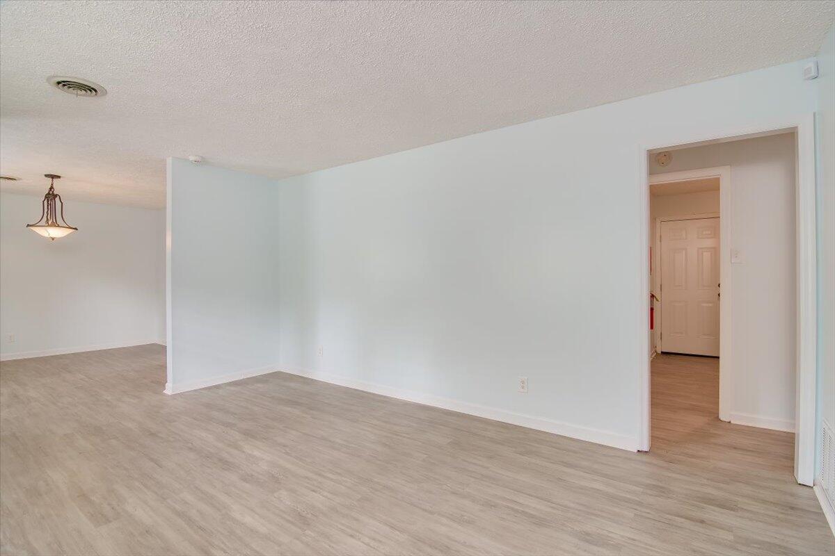 3203 River Oak Road Augusta, GA 30909 - Photo 4 of 31