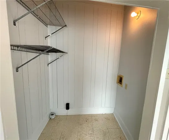 $877 | 909 Bina Street, Unit B, Bryan, TX 77803