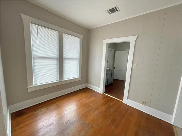 $877 | 909 Bina Street, Unit B, Bryan, TX 77803