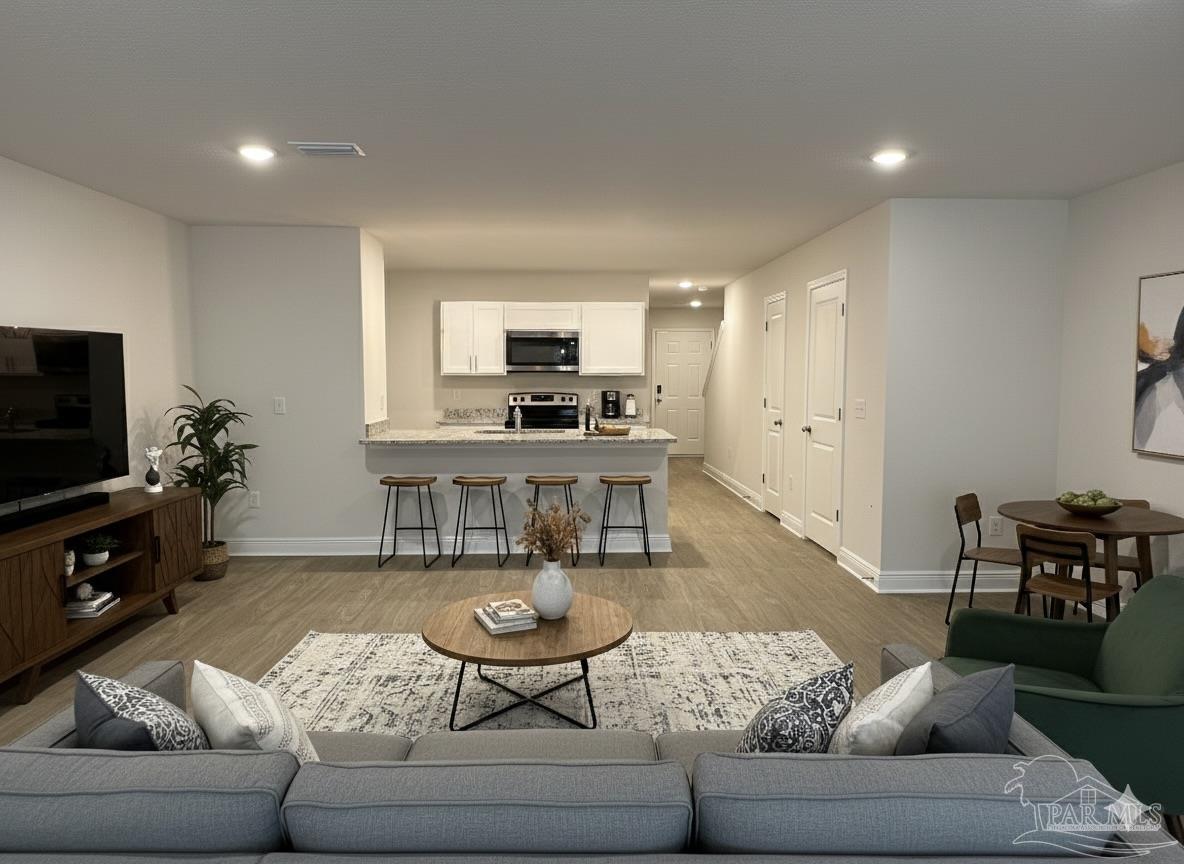 1084 Coniferous Avenue Cantonment, FL 32533 - Photo 5 of 17