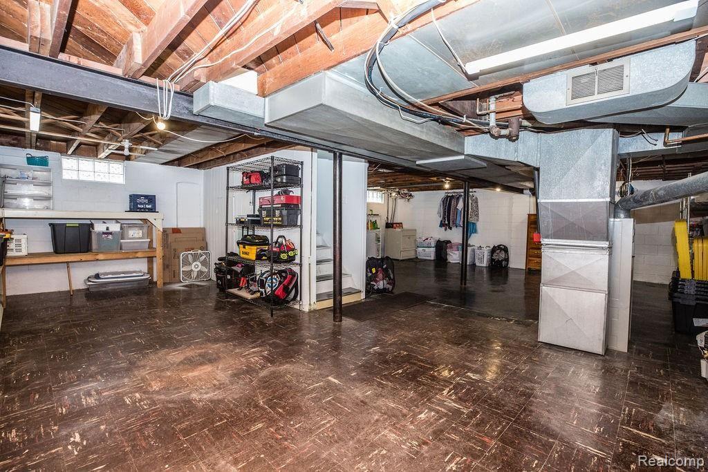266 Roth Boulevard Clawson, MI 48017 - Photo 33 of 35