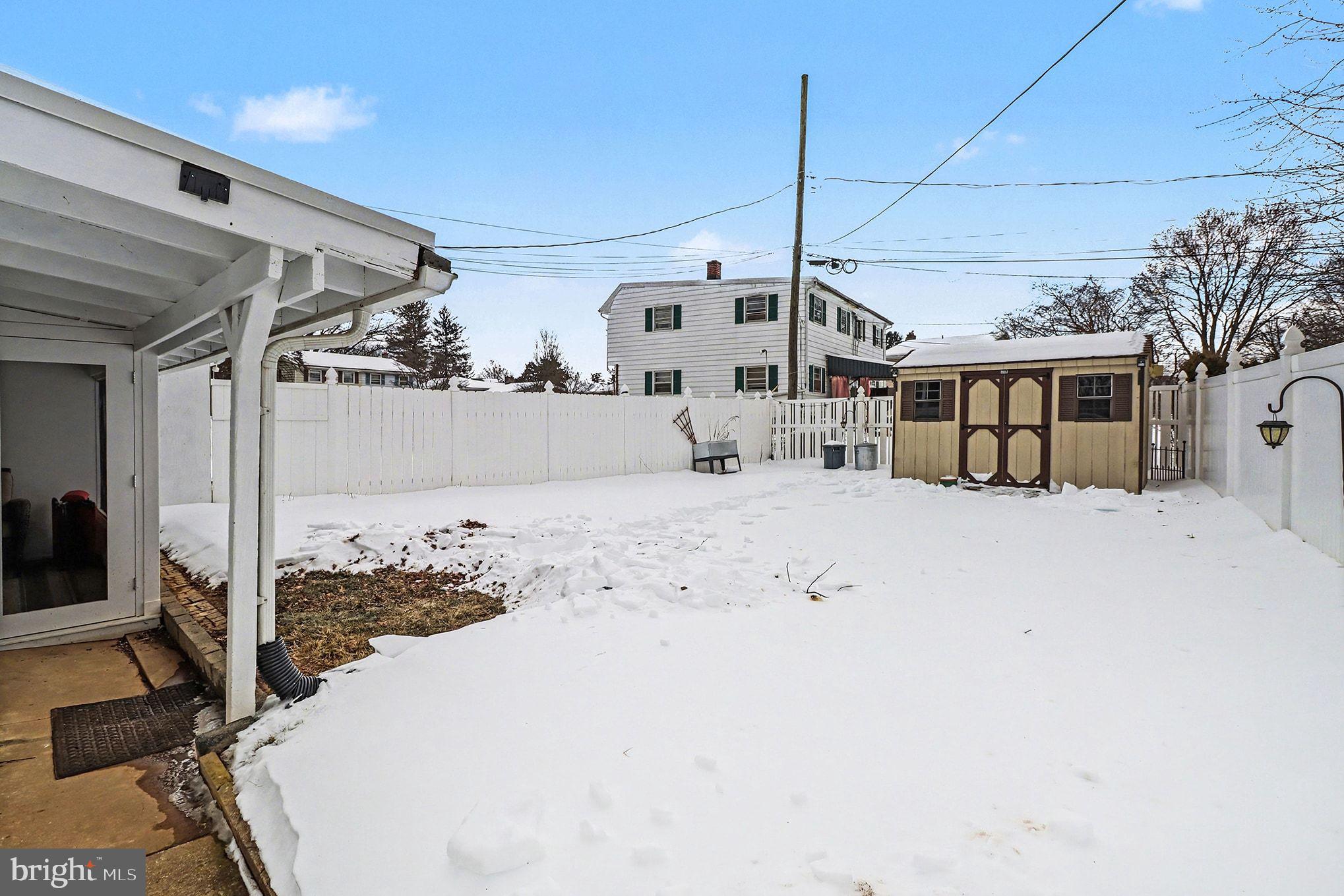 504 Hensley Street Lititz, PA 17543 - Photo 27 of 34 a view of a white house