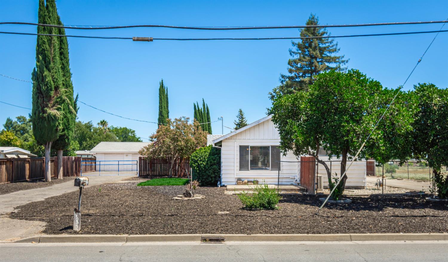 10355 Larkin Road Live Oak, CA 95953 - Photo 2 of 54