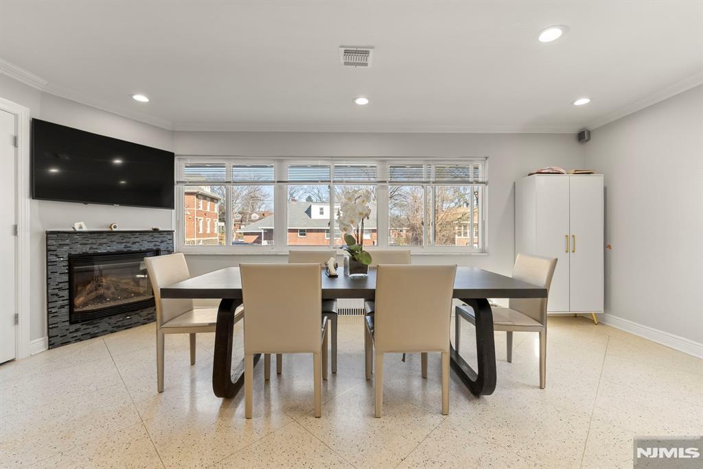 1070 Cumbermeade Road Fort Lee, NJ 07024 - Photo 10 of 34