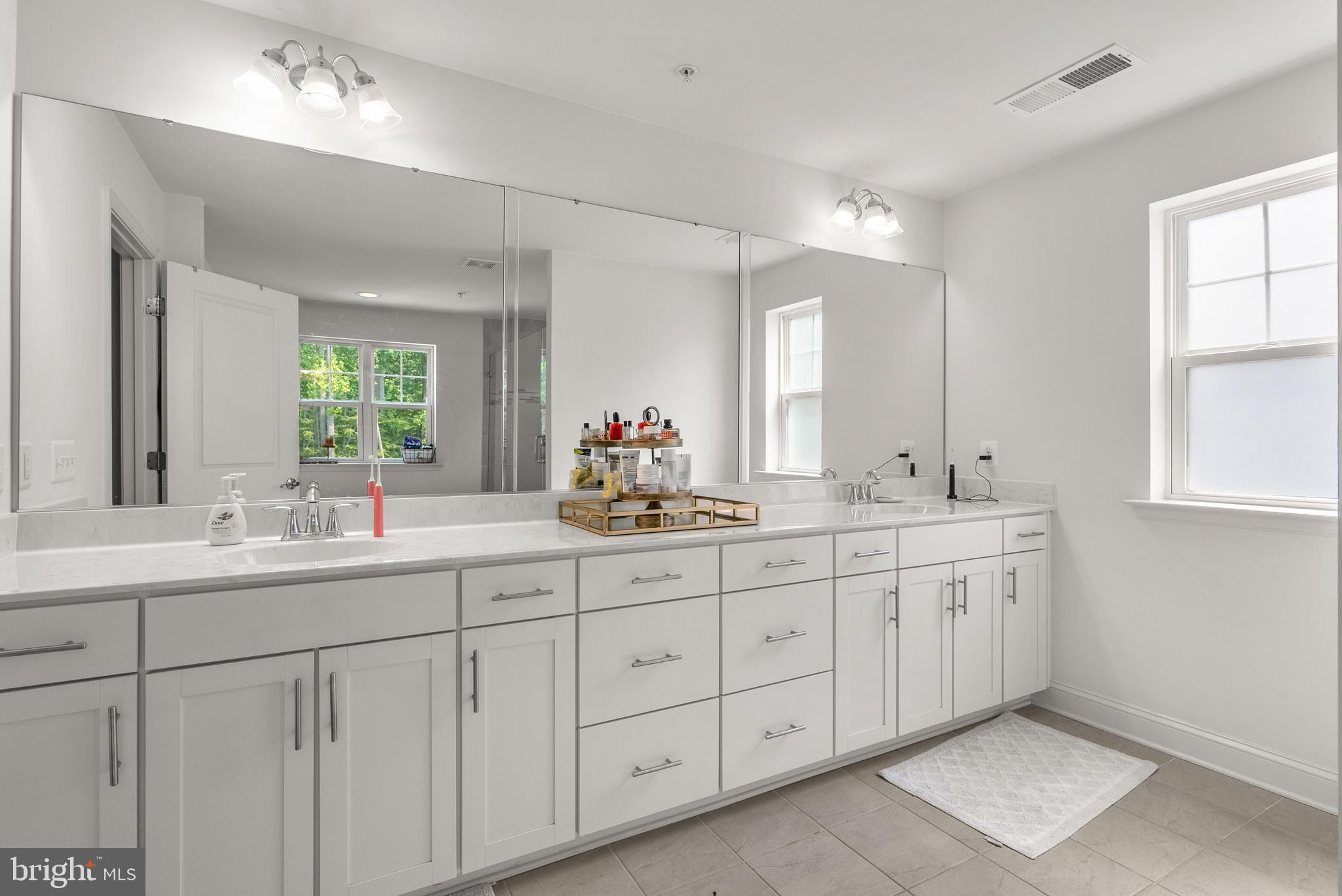 11012 North Riding Road Upper Marlboro, MD 20772 - Photo 28 of 54 Primary Bathroom (extended length vanity)