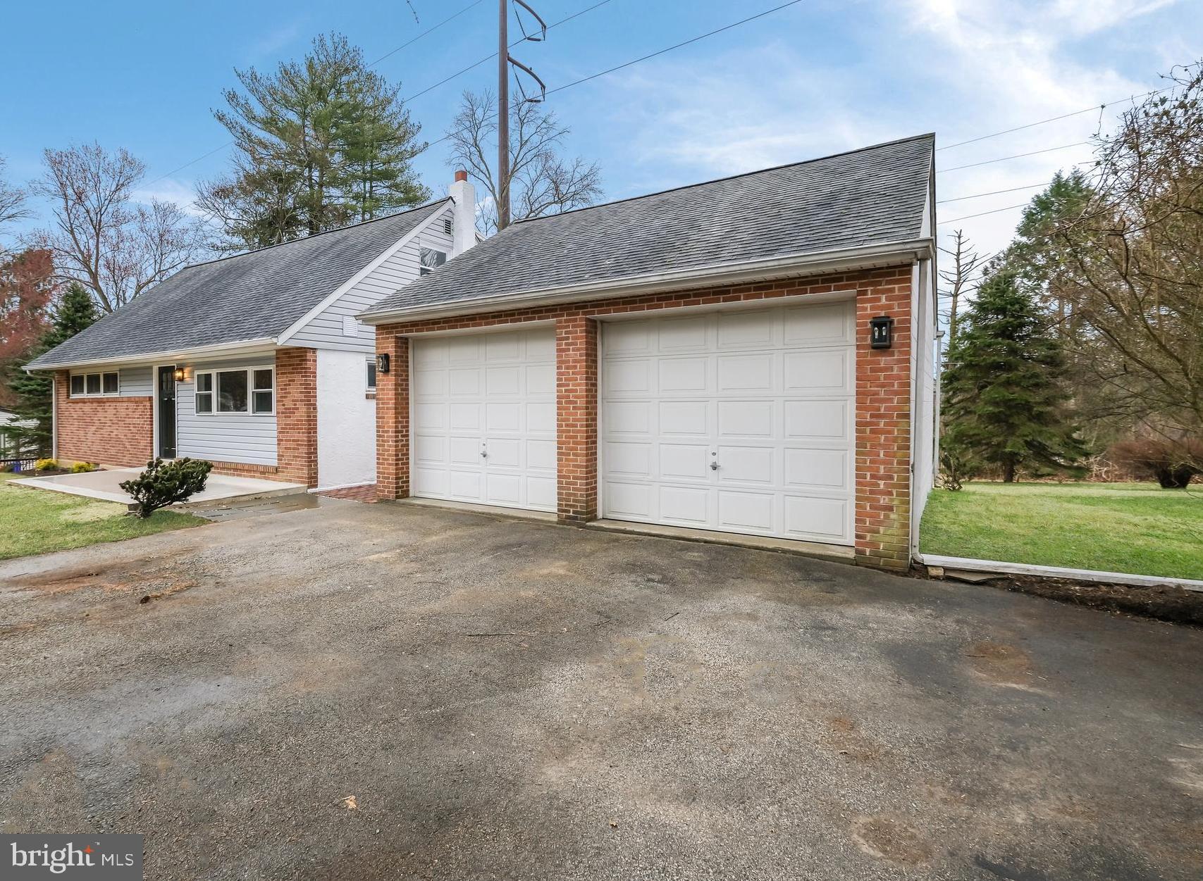 59 Rampart East Media, PA 19063 - Photo 2 of 30 Gallery Image 2