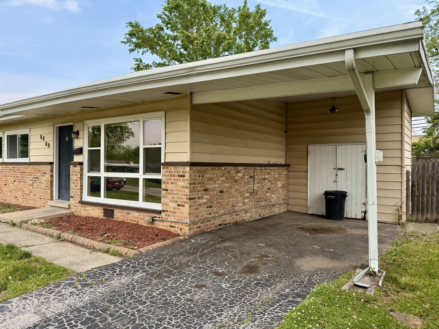 1133 Parkview Avenue Chicago Heights, IL 60411 - Photo 2 of 23