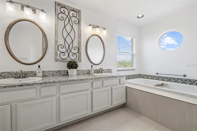 $1,375,000 | 1191 Darlington Oak Drive Northeast, St. Petersburg, FL 33703