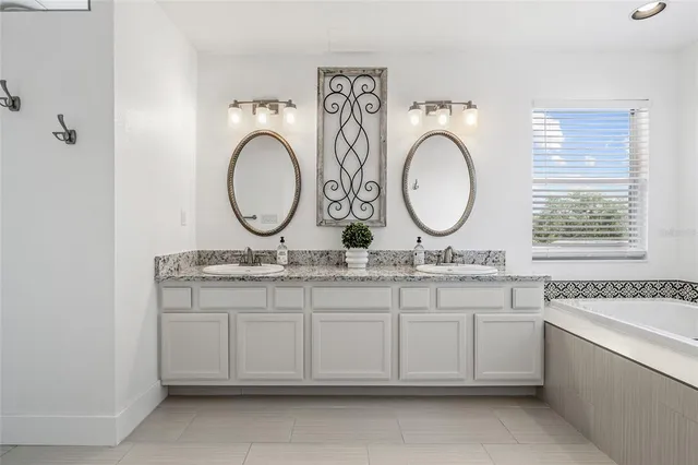 $1,375,000 | 1191 Darlington Oak Drive Northeast, St. Petersburg, FL 33703