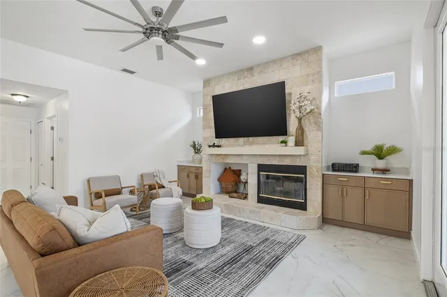 $1,375,000 | 1191 Darlington Oak Drive Northeast, St. Petersburg, FL 33703