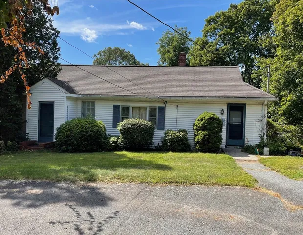 $285,000 | 163 Woodside Avenue, Cumberland, RI 02864