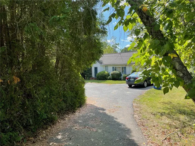 $285,000 | 163 Woodside Avenue, Cumberland, RI 02864