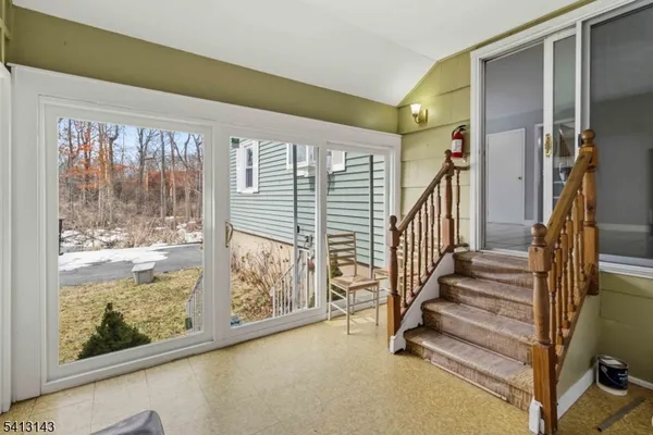 a view of entryway with hardwood