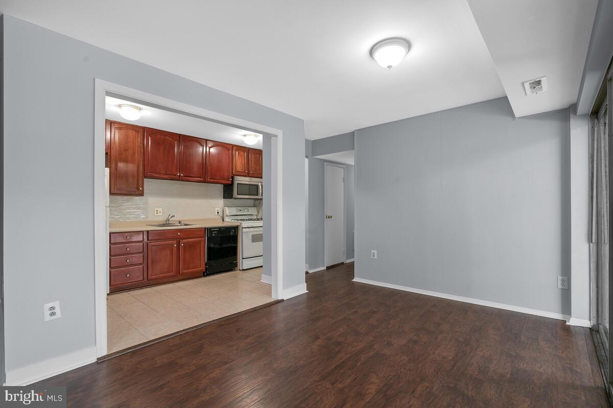 3760 Bel Pre Road, Unit 8 Silver Spring, MD 20906 - Photo 13 of 28 Gallery Image 13