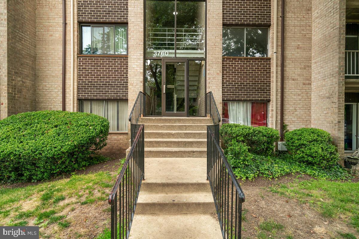 3760 Bel Pre Road, Unit 8 Silver Spring, MD 20906 - Photo 14 of 28 Gallery Image 14