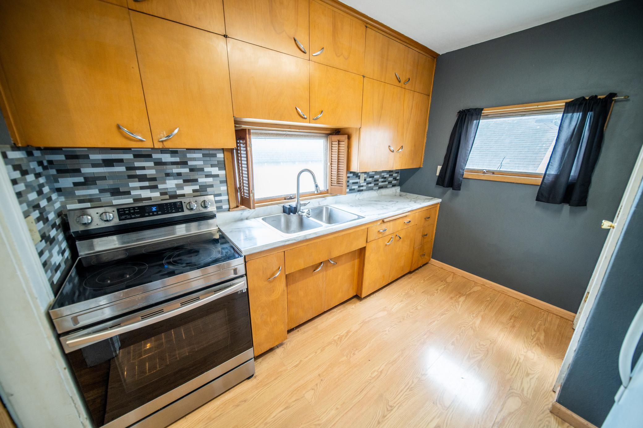213 7th Street Northwest Faribault, MN 55021 - Photo 8 of 25