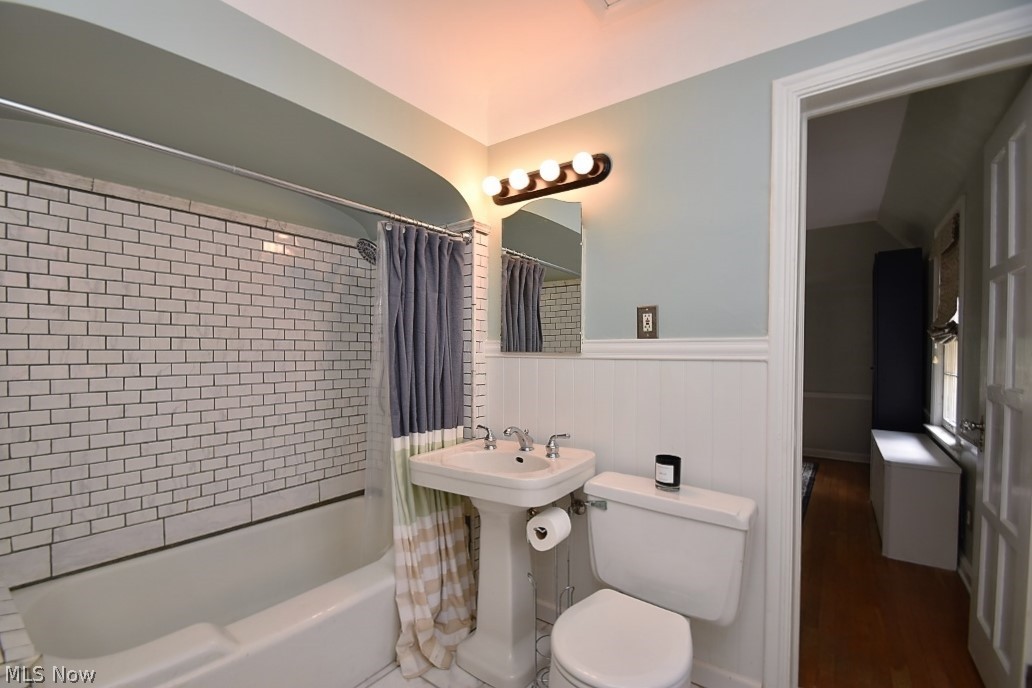 2607 Dysart Road Cleveland, OH 44118 - Photo 22 of 34 Gallery Image 22