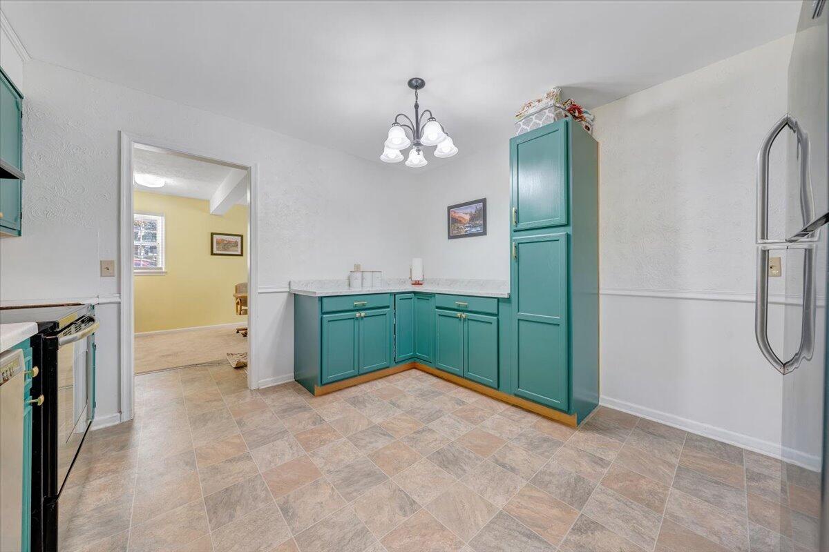 8 Woodduck Road Lexington, VA 24450 - Photo 15 of 68 13-MIB07119