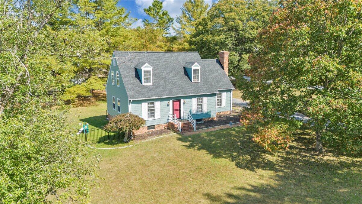 8 Woodduck Road Lexington, VA 24450 - Photo 3 of 68 02-DJI_20250918144650_0100_D