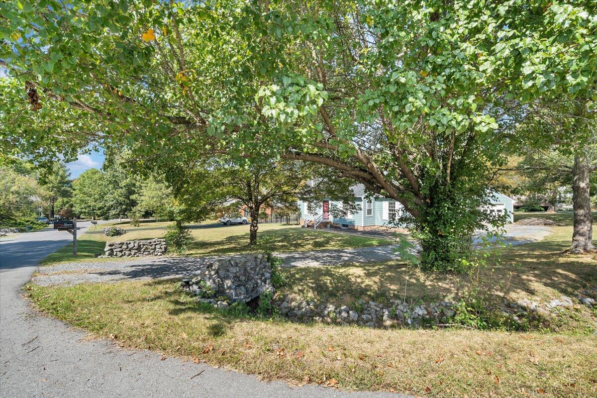 8 Woodduck Road Lexington, VA 24450 - Photo 50 of 68 48-MIB07227