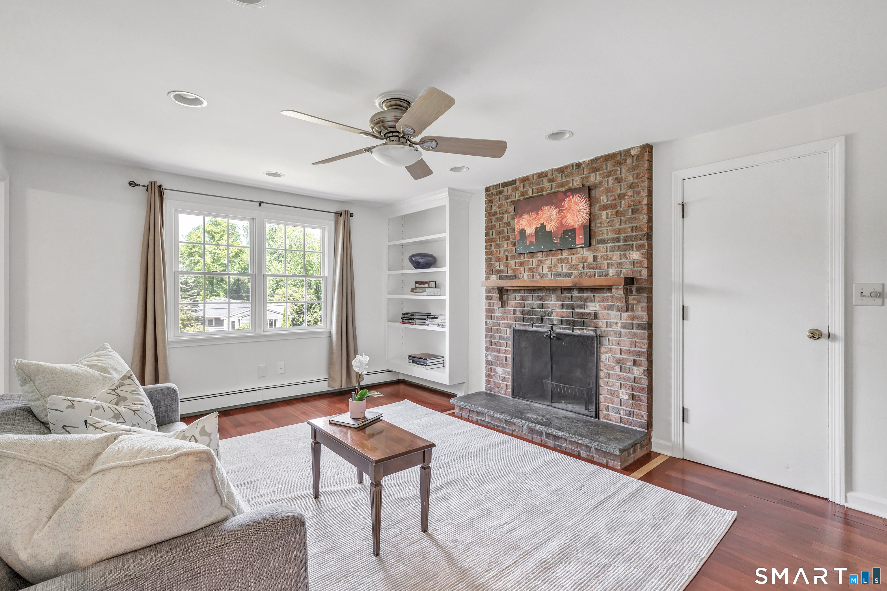 76 Greenbrier Road Trumbull, CT 06611 - Photo 8 of 38