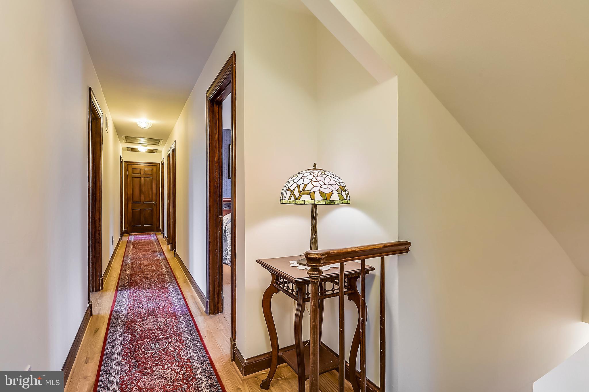 17717 Pond Road Ashton, MD 20861 - Photo 26 of 51 Upstairs hallway