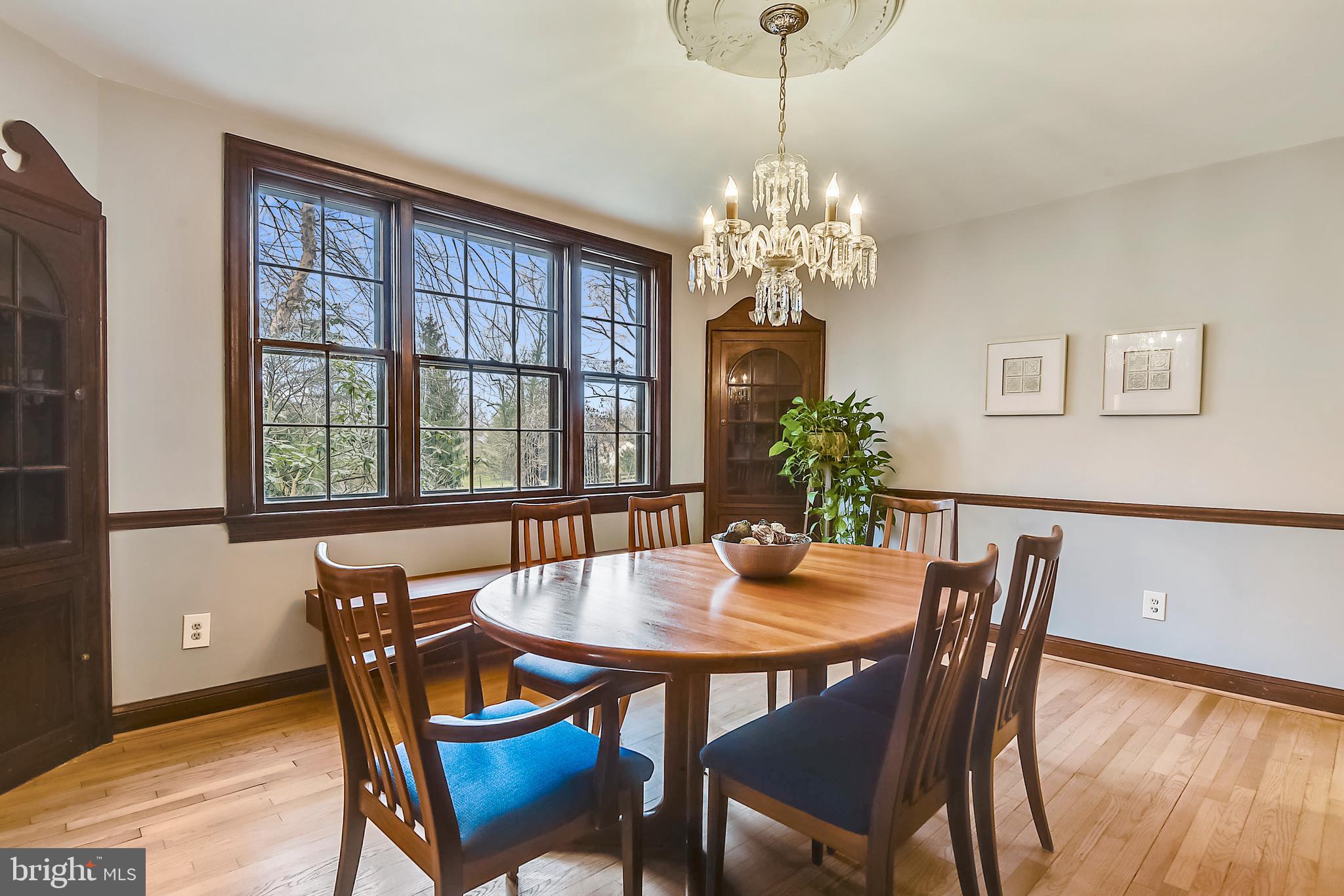17717 Pond Road Ashton, MD 20861 - Photo 8 of 51 Dining room