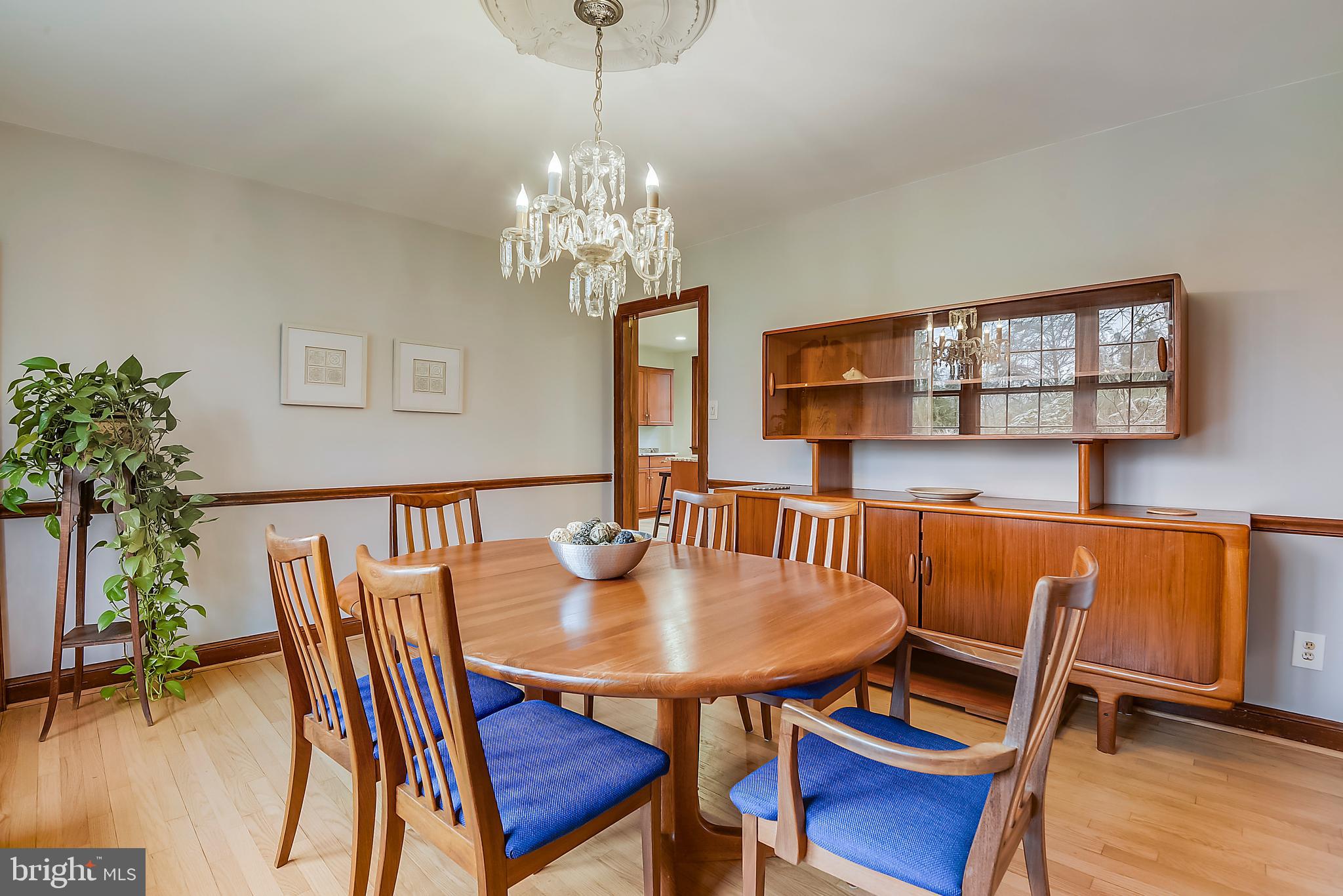 17717 Pond Road Ashton, MD 20861 - Photo 9 of 51 Dining Room