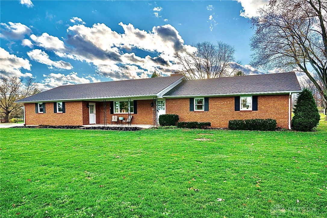 775 Van Eaton Road Xenia, OH 45385 - Photo 2 of 63 Gallery Image 2
