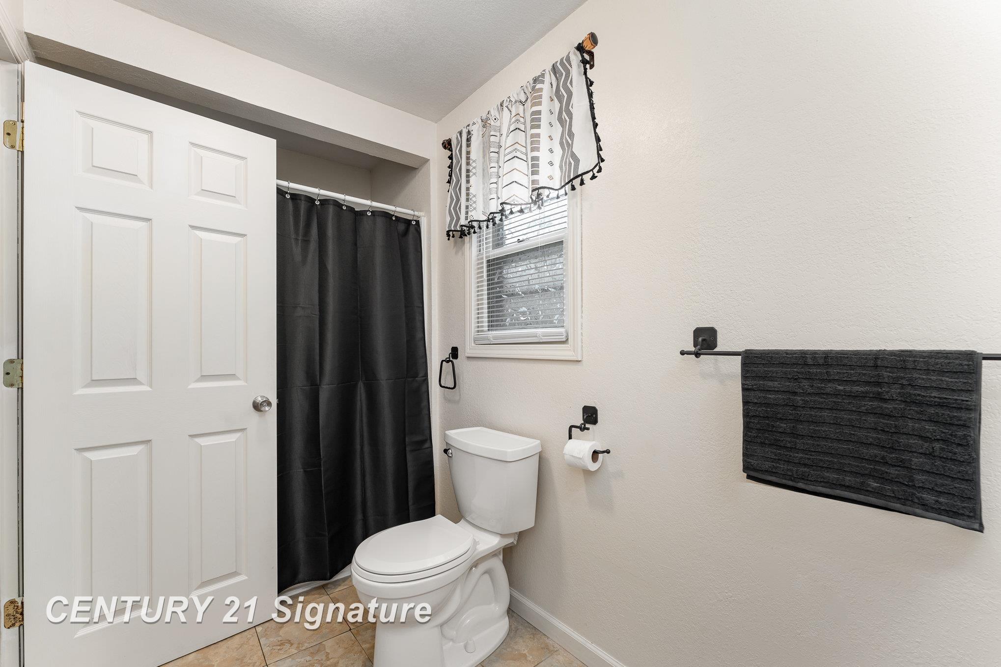 9239 North Seymour Road Flushing, MI 48433 - Photo 14 of 27 Gallery Image 14