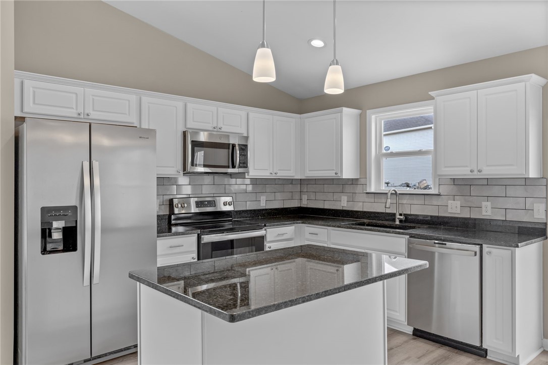 209 Celebration Avenue Anderson, SC 29625 - Photo 11 of 36