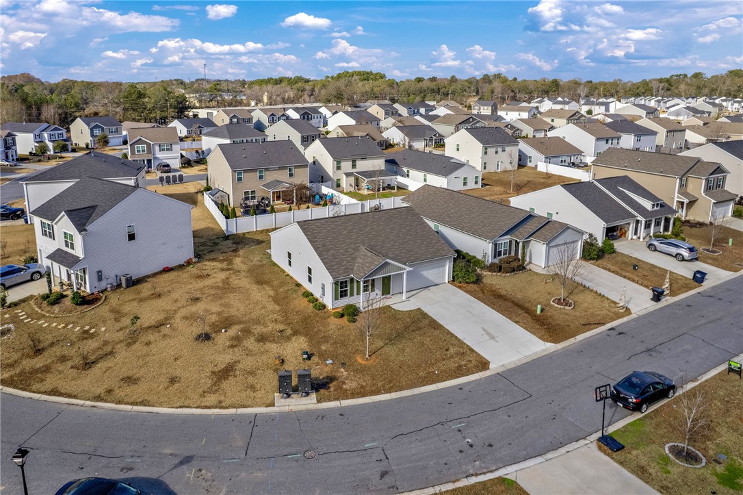209 Celebration Avenue Anderson, SC 29625 - Photo 32 of 36