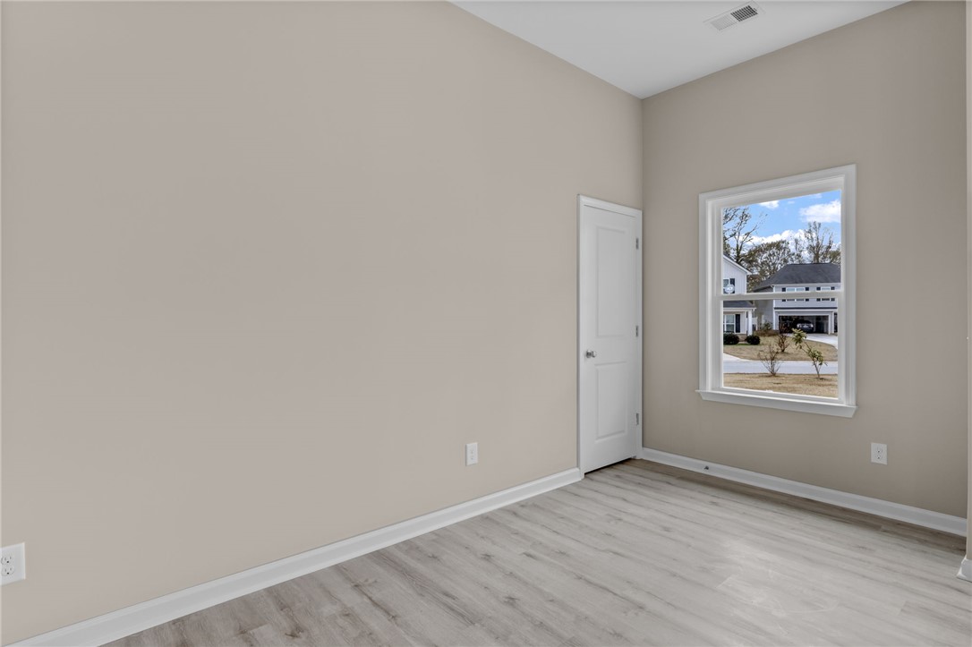 209 Celebration Avenue Anderson, SC 29625 - Photo 9 of 36