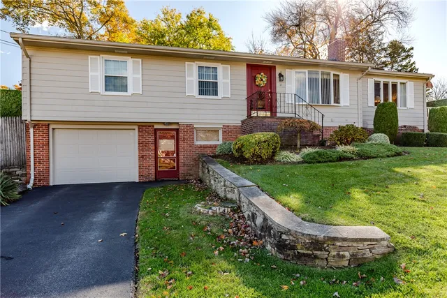 $574,900 | 17 Woodview Drive, Cranston, RI 02920