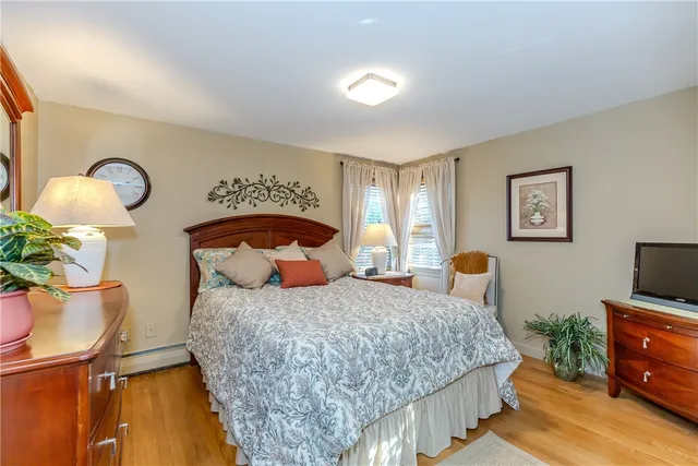 $574,900 | 17 Woodview Drive, Cranston, RI 02920