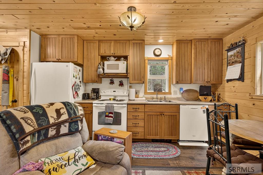 4132 Beaver Springs Road Island Park, ID 83429 - Photo 13 of 34