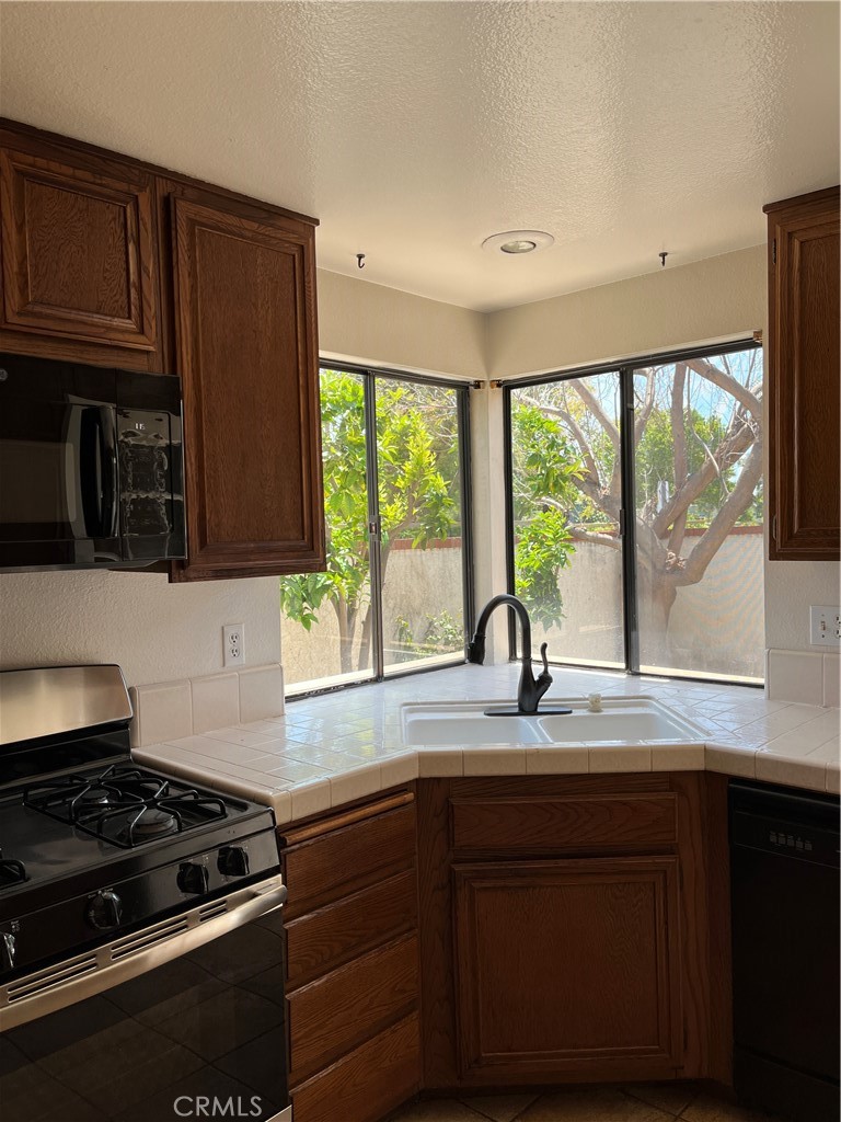 22 Vercelli Irvine, CA 92620 - Photo 15 of 27