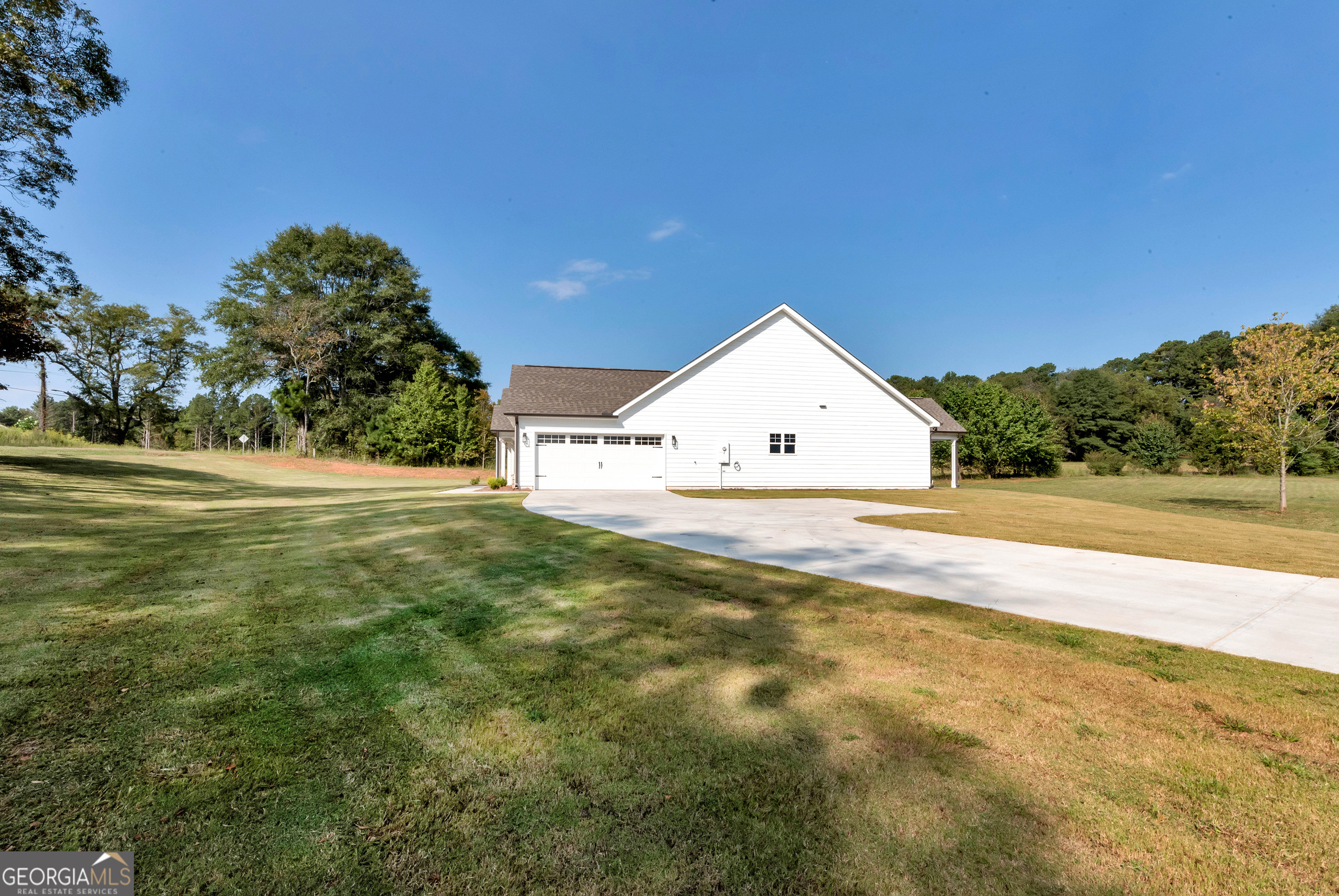 6376 Brockton Loop Jefferson, GA 30549 - Photo 6 of 59