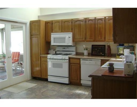 27 Boston Road Westford, MA 01886 - Photo 9 of 26 Gallery Image 9