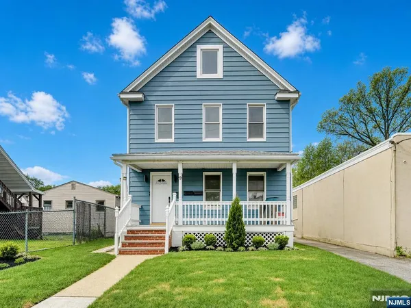 $3,500 | 351 Railroad Avenue, Unit 2, Hackensack, NJ 07601