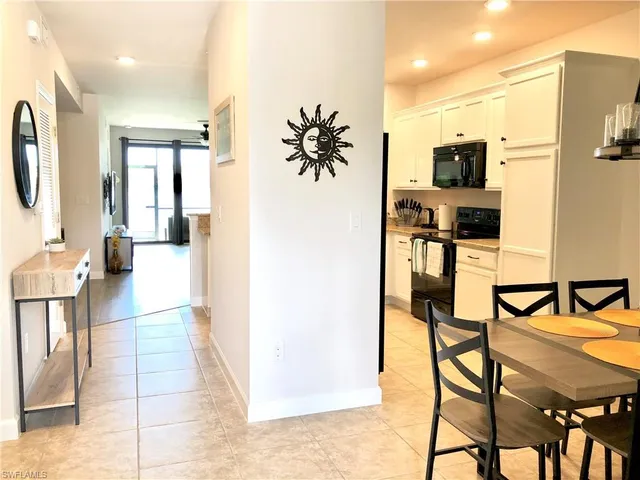 $2,800 | 15126 Palmer Lake Circle, Unit 104, Naples, FL 34109